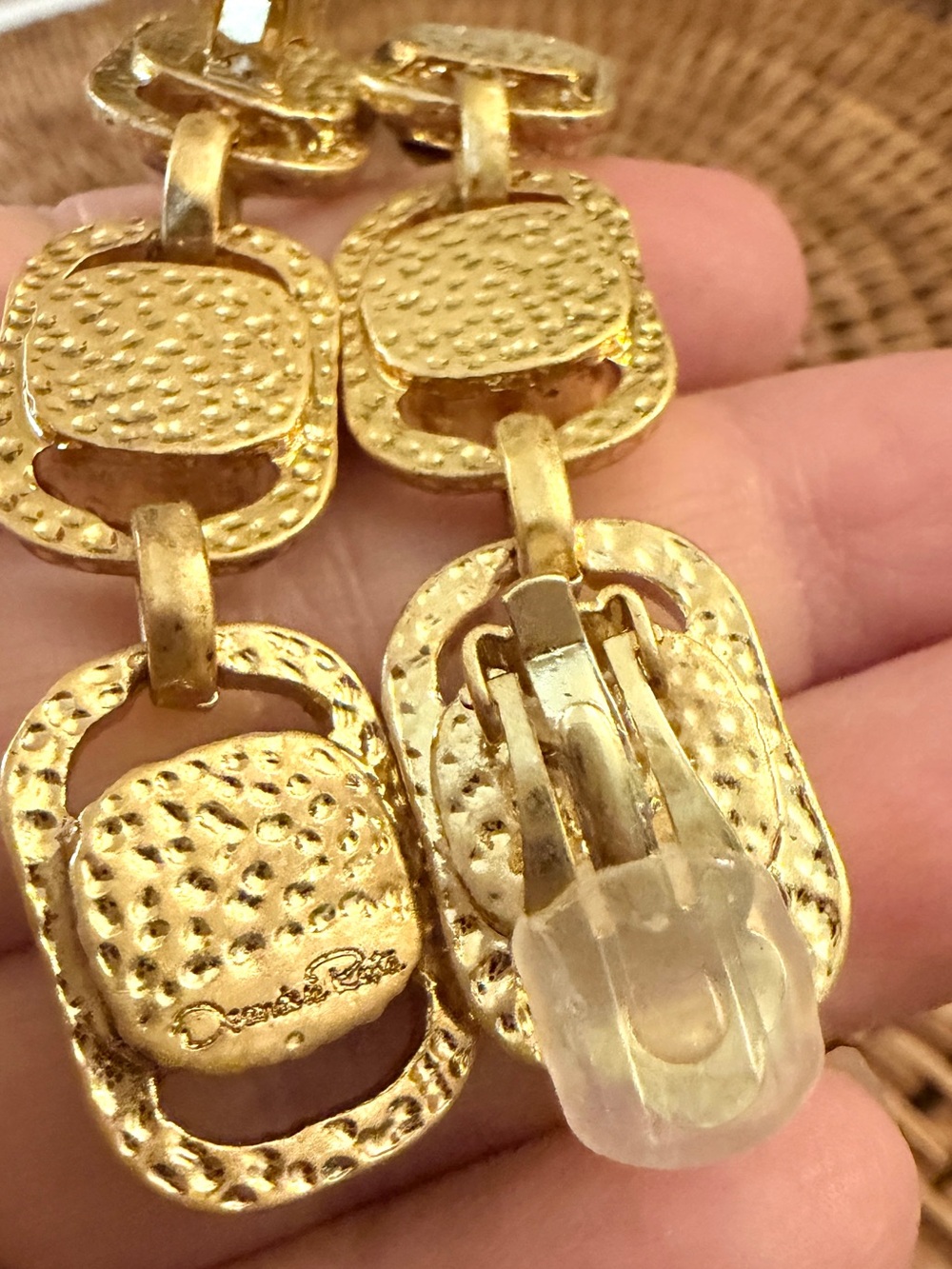 OSCAR DE LA RENTA Amethyst Crystal Earrings✨Gold Triple Drop Rectangles ✨CLIP ON - Picture 9 of 14